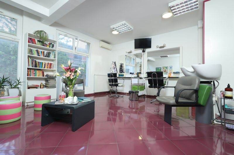 Enterijer Head Clean salona u Beogradu